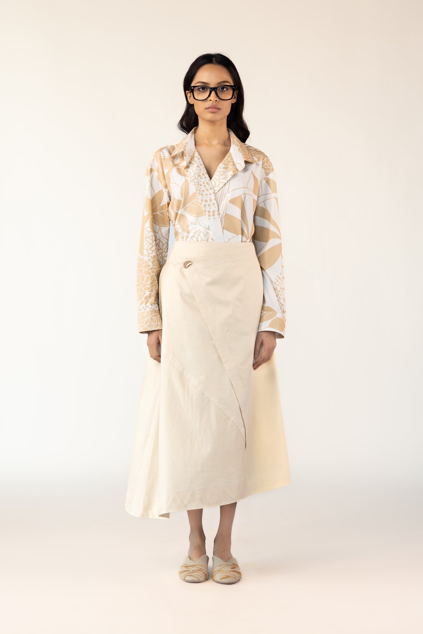 Beige shirt skirt cotton set