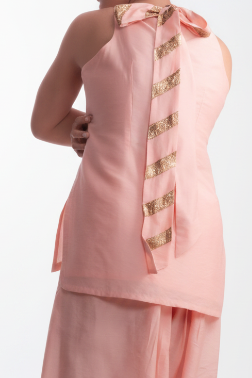 Pink Sleeveless in-cut Kurta