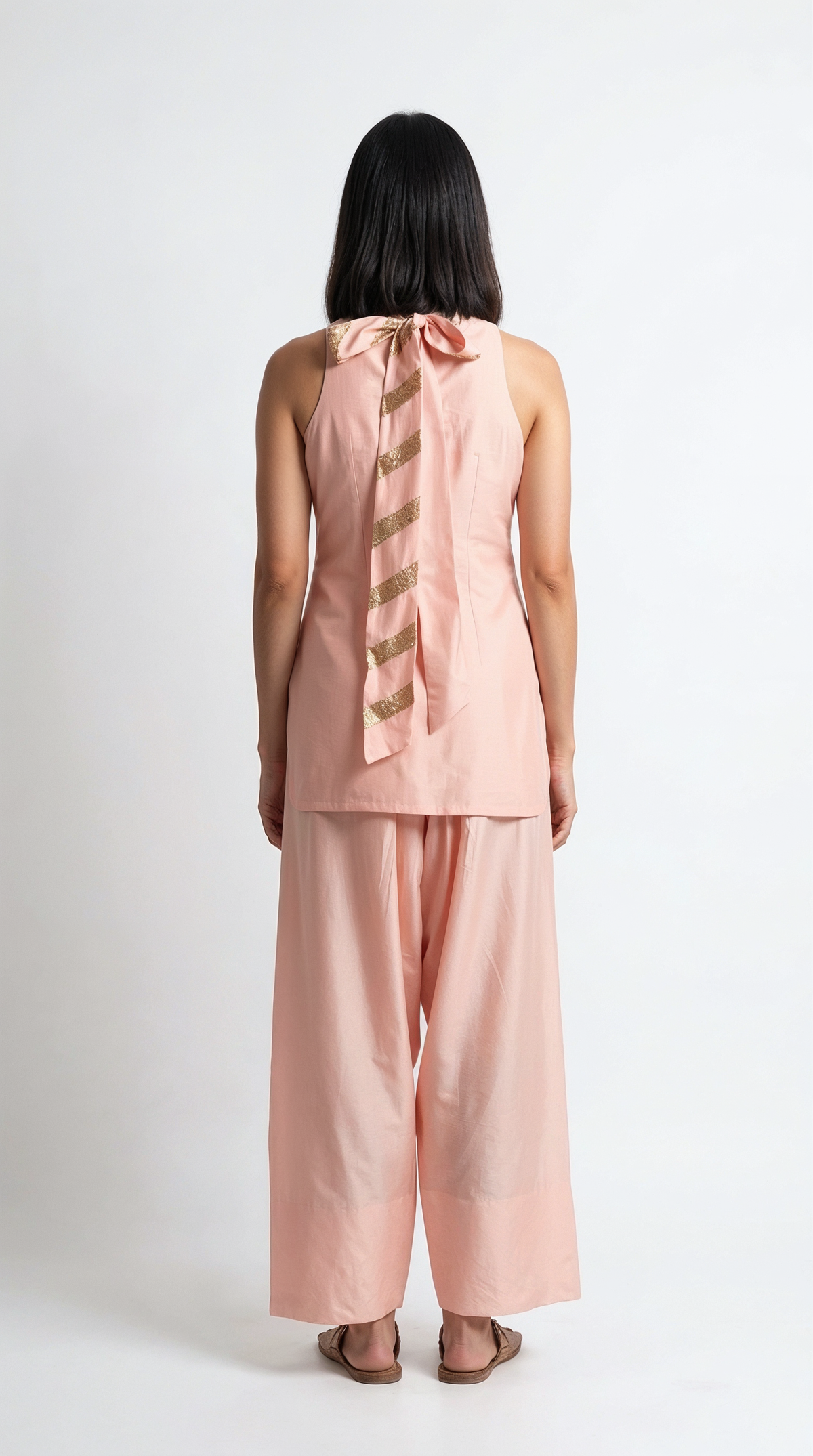 Pink Sleeveless in-cut Kurta