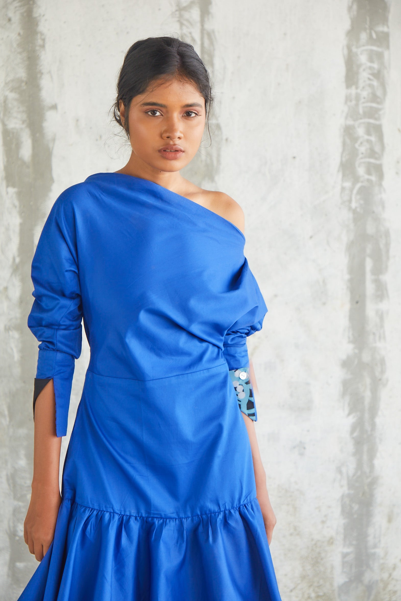 Windowleaf Sleeve Dress-BENNCH
