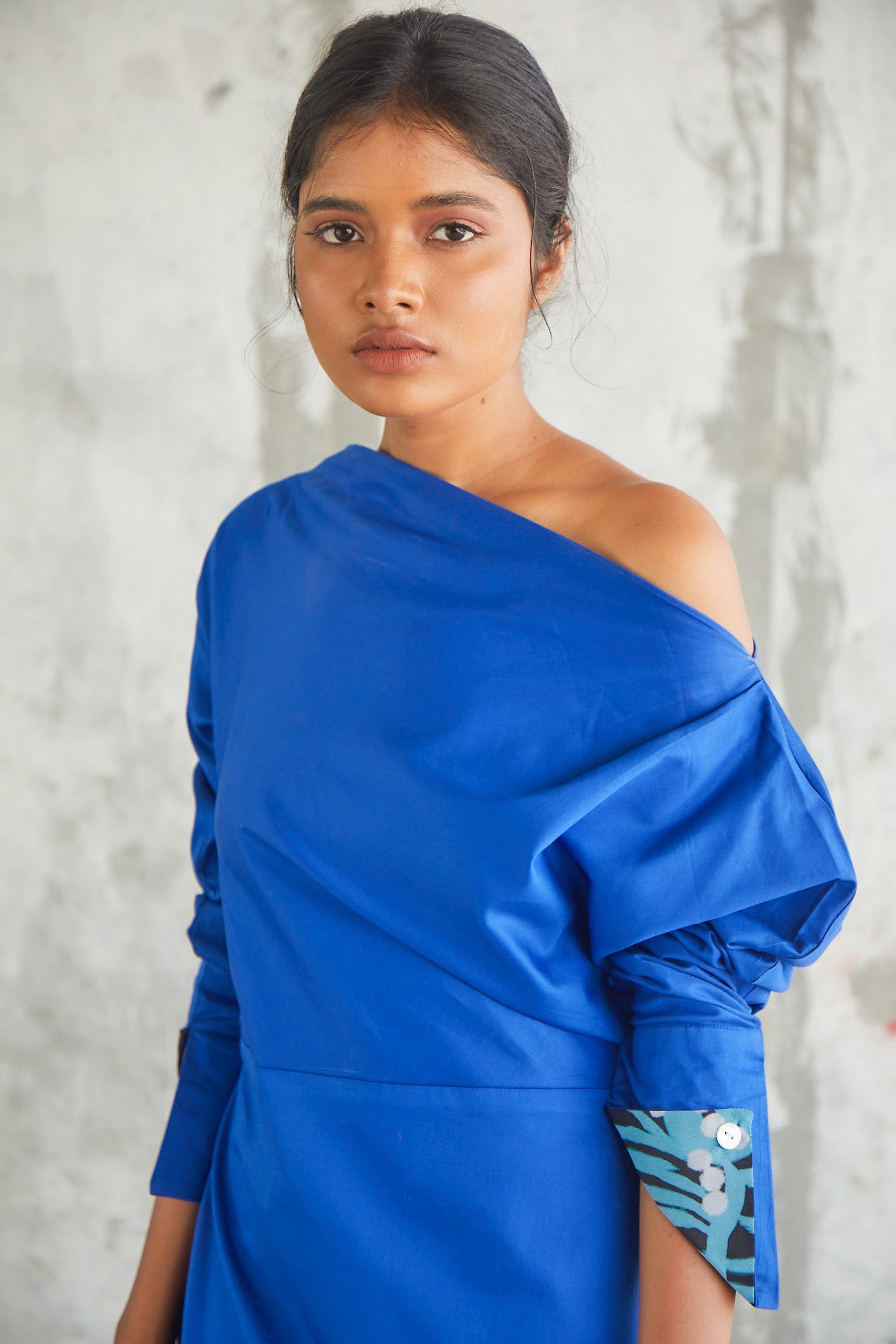Windowleaf Sleeve Dress-BENNCH