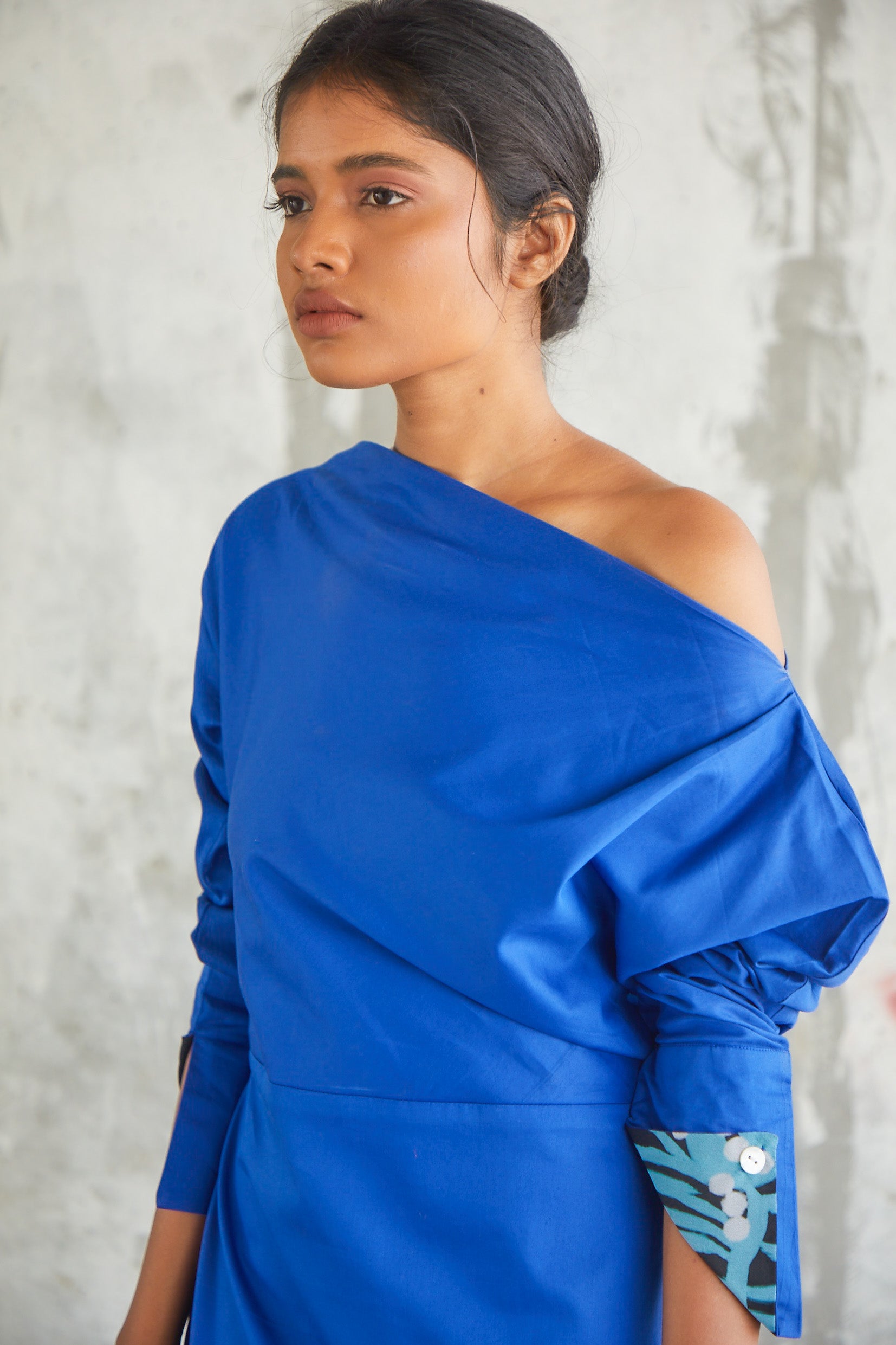 Windowleaf Sleeve Dress-BENNCH