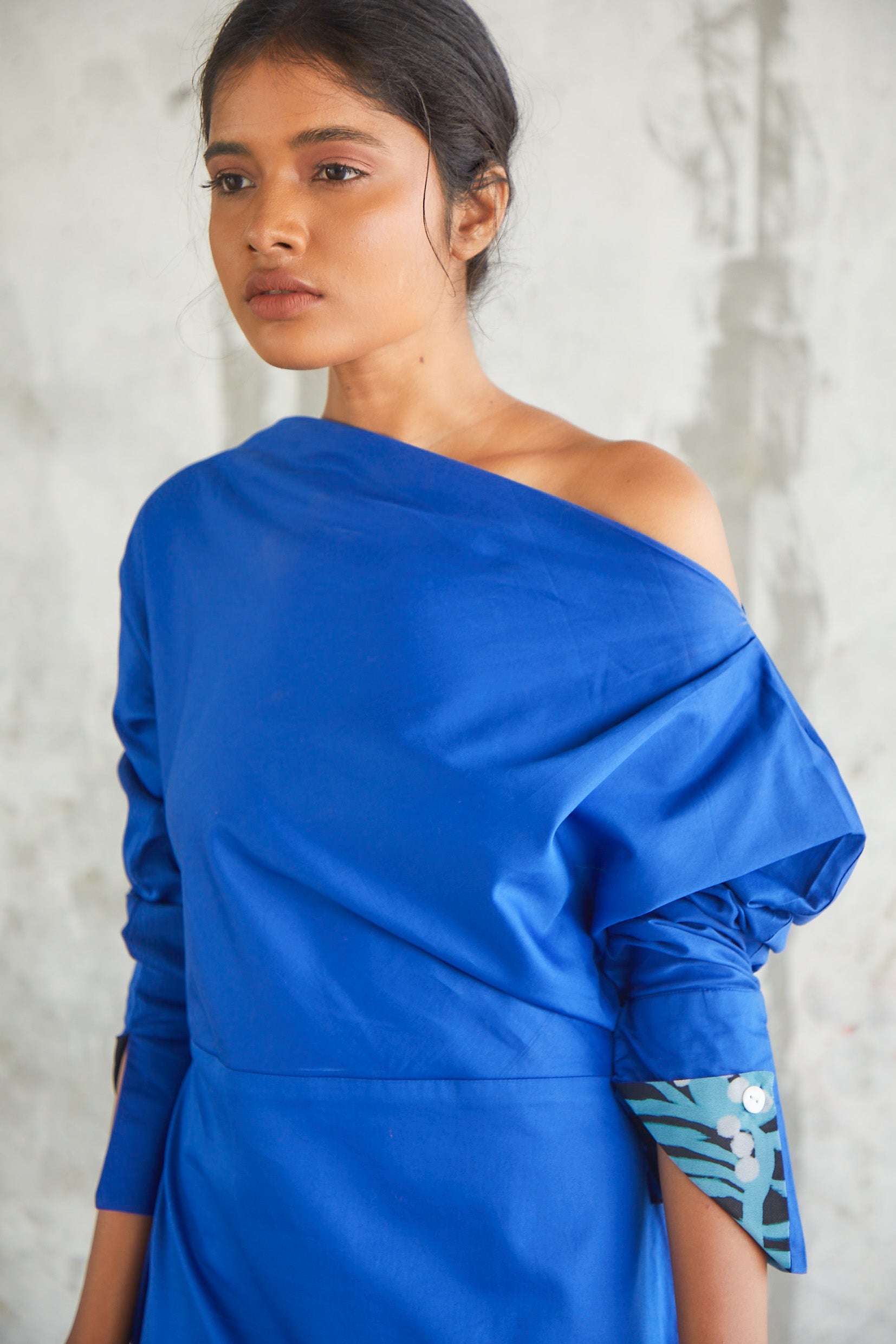 Windowleaf Sleeve Dress-BENNCH