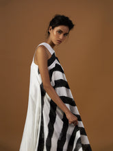 Load image into Gallery viewer, Striped Scarf Top - B E N N C H