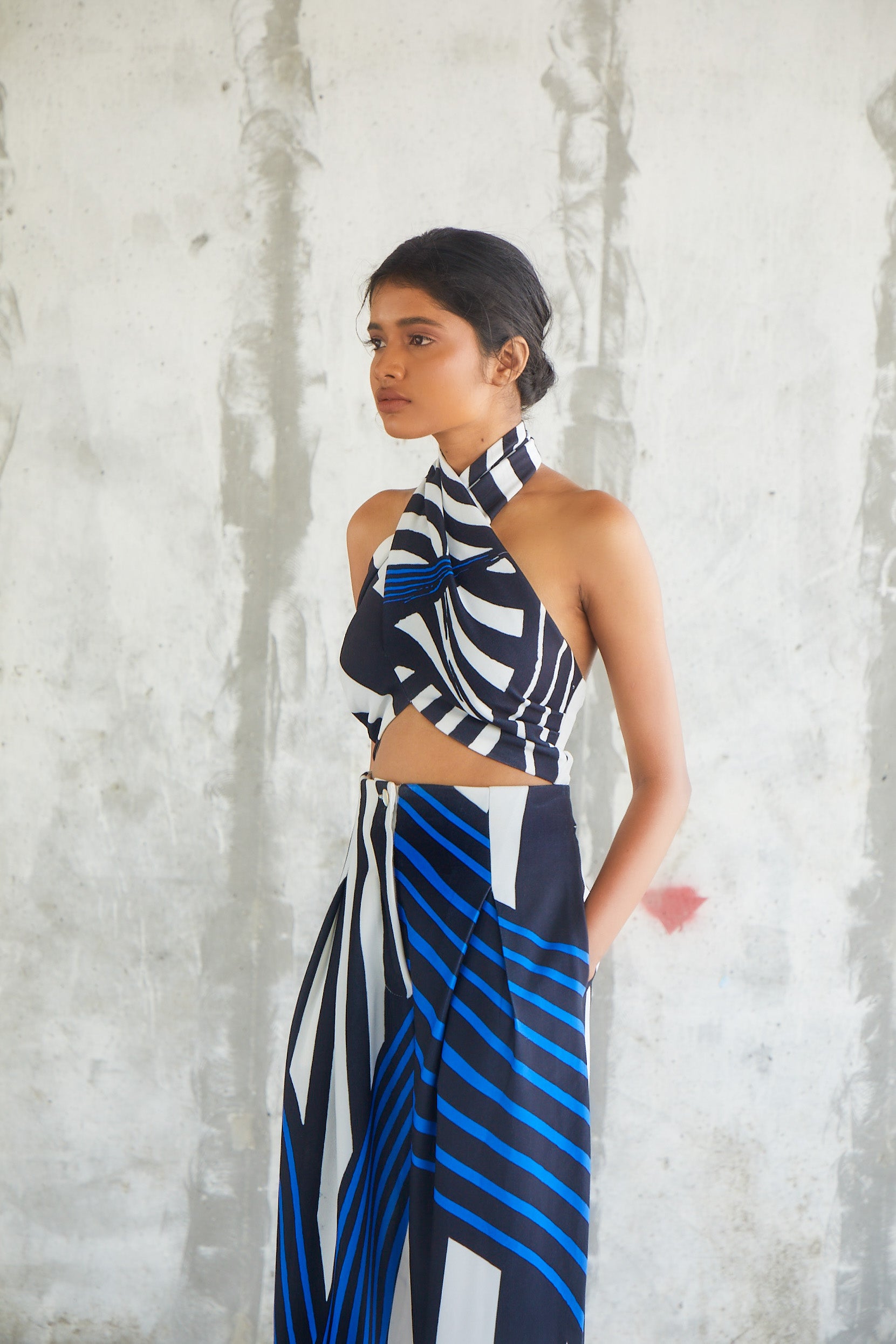 Striped Criss Cross Crop Top-BENNCH