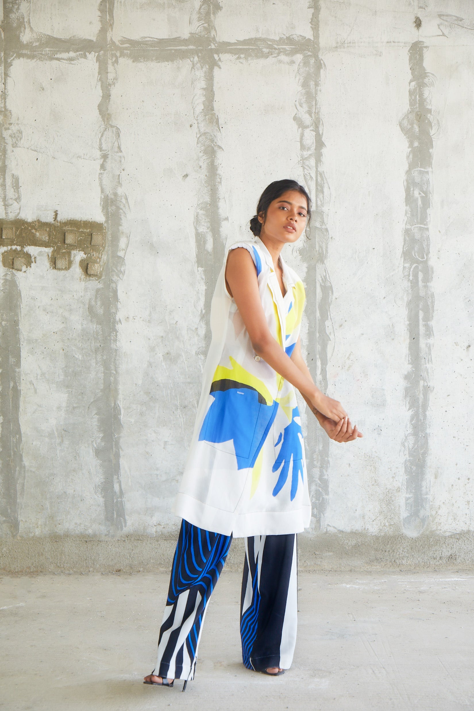 Glass Sleeveless Trench-BENNCH