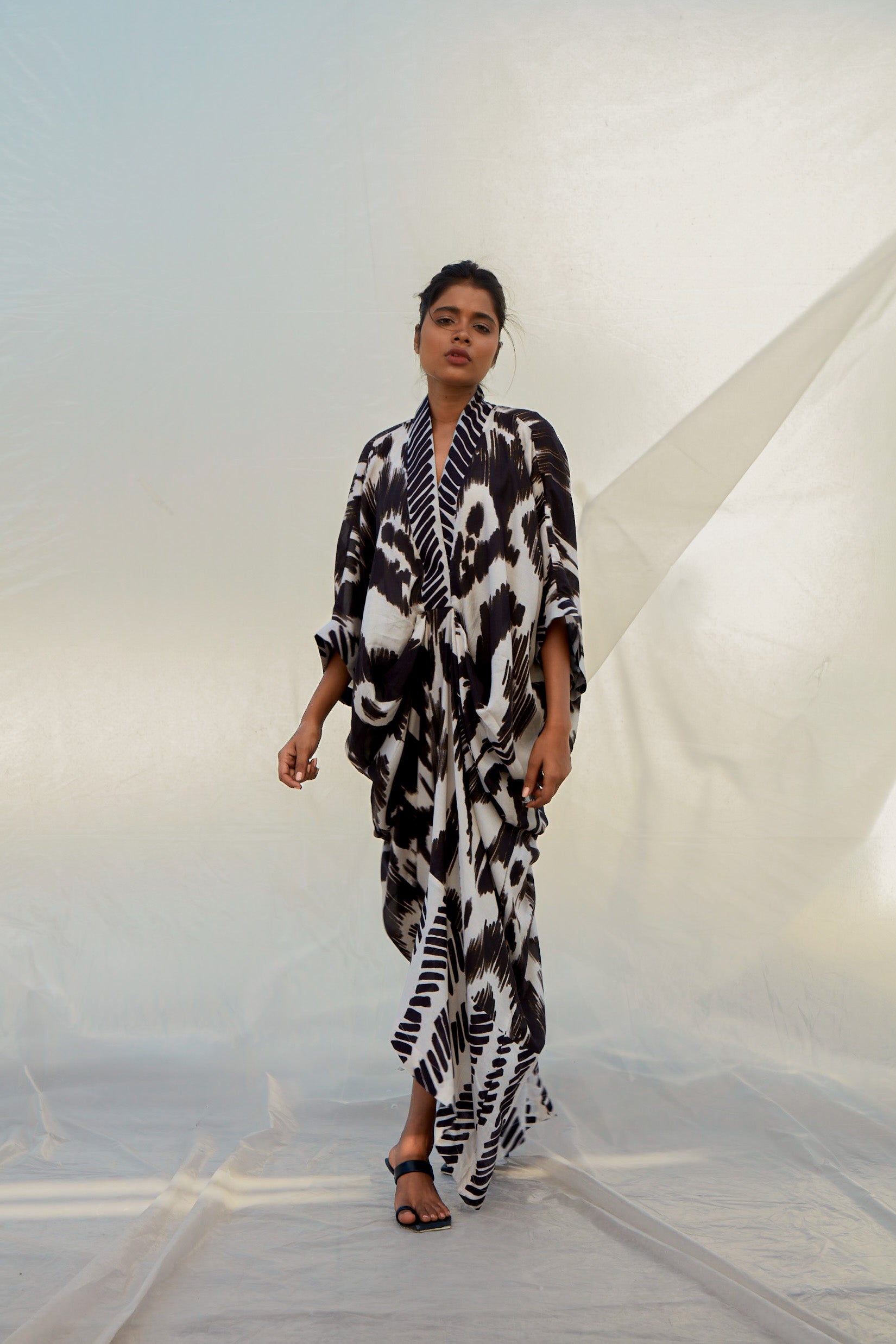 Mono Sketchpen Kaftan-BENNCH