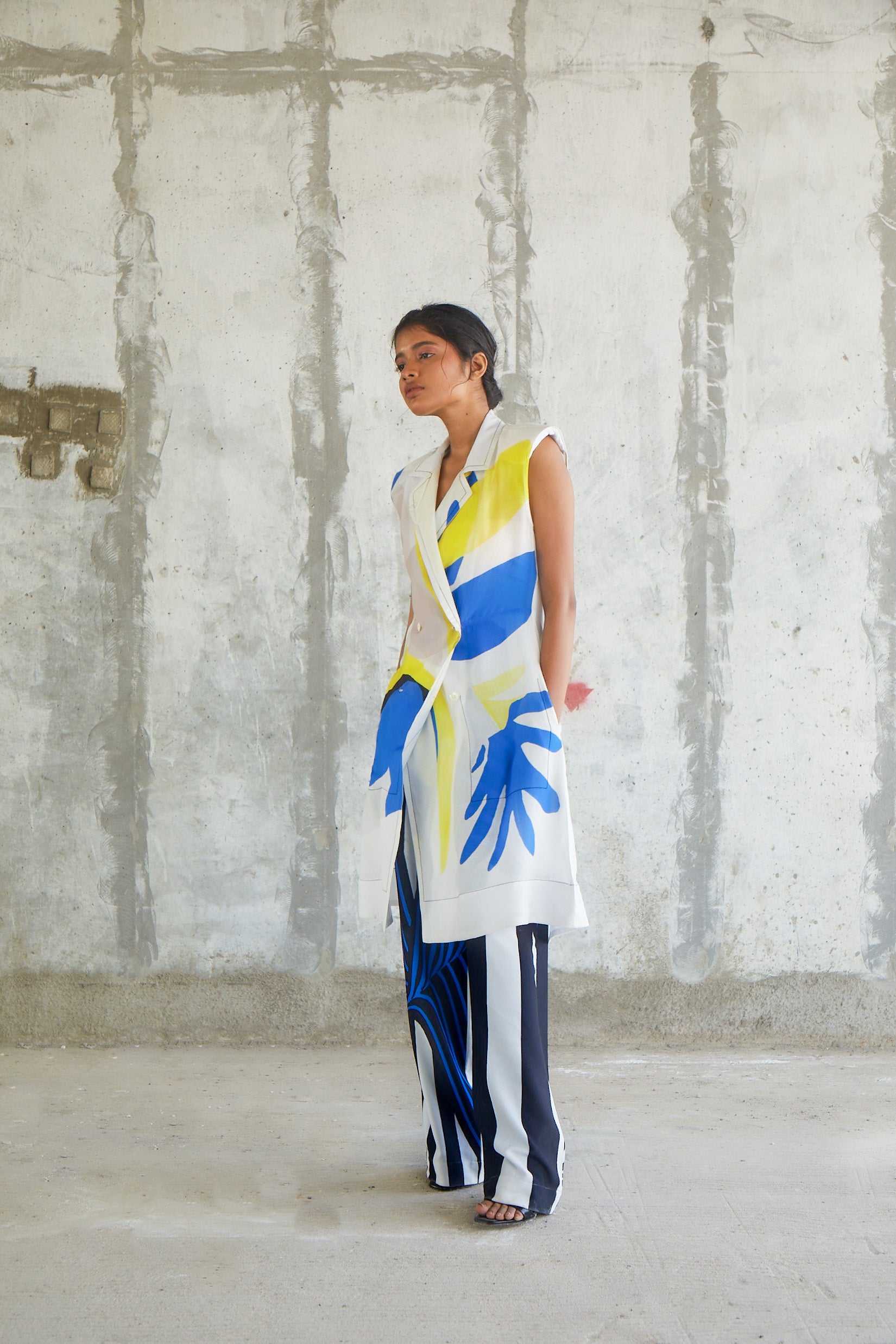 Glass Sleeveless Trench-BENNCH