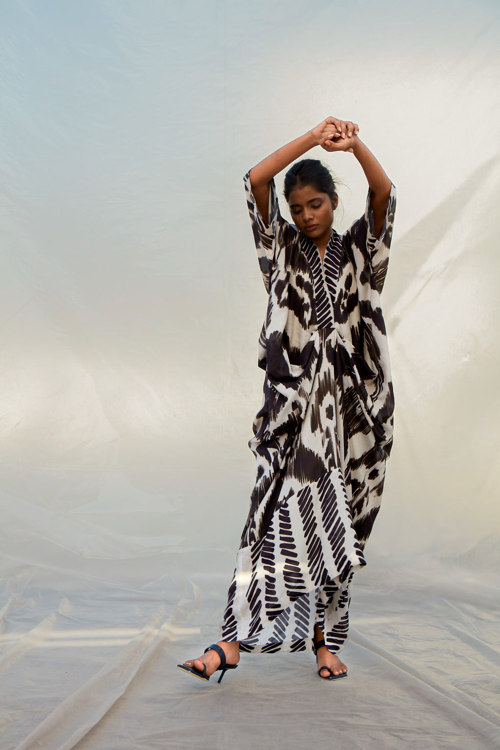 Mono Sketchpen Kaftan-BENNCH