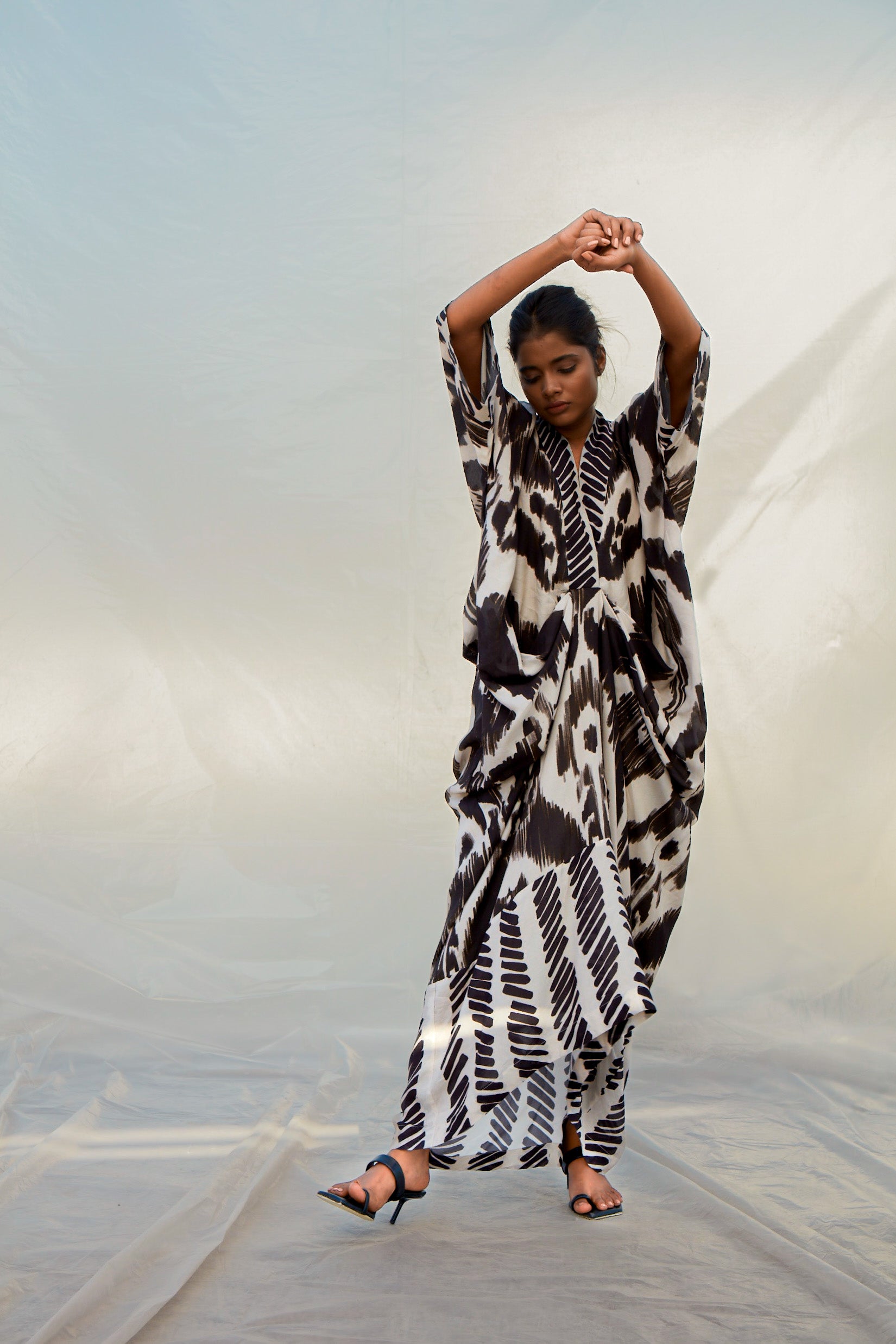 Mono Sketchpen Kaftan-BENNCH